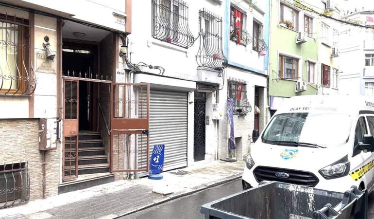 Şişli’de dehşet! Eski sevgilisinin evine anahtarla girip dehşet saçtı