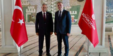 Arınç’tan İBB ziyareti: Başkan Vekili Aslan teşekkür etti