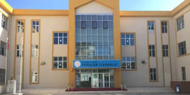 Pendik Yayalar İlköğretim Okulu hizmete açıldı