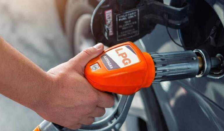 LPG’de indirim bekleniyor: Otogazda tabela yarın gece değişecek