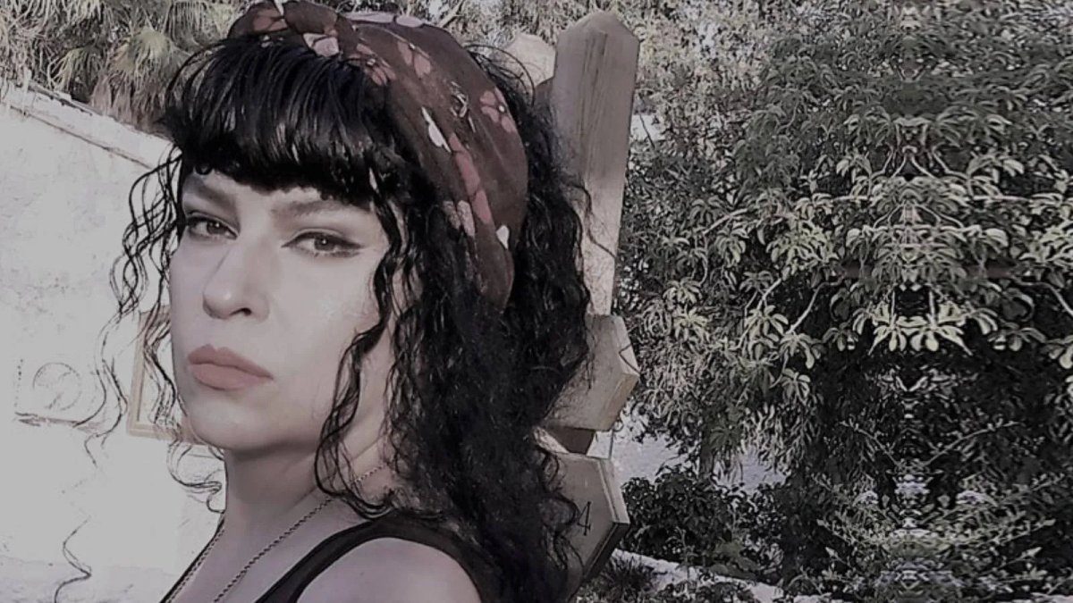 Şair Elif Sofya hayatını kaybetti