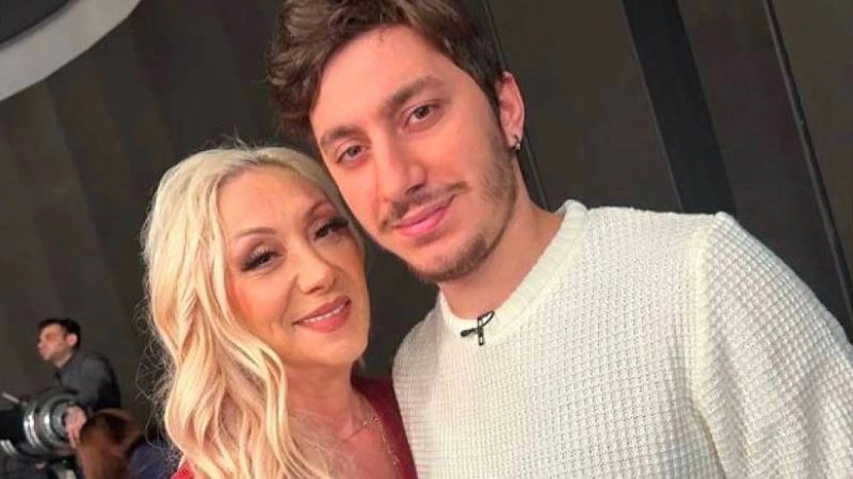 Şarkıcı Güllü’nün oğlu Tuğberk Yağız Gülter kaza geçirdi