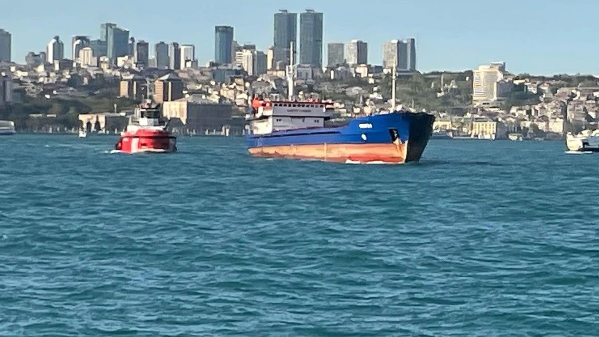 İstanbul Boğazı’nda gemi arızası: Trafik askıya alındı