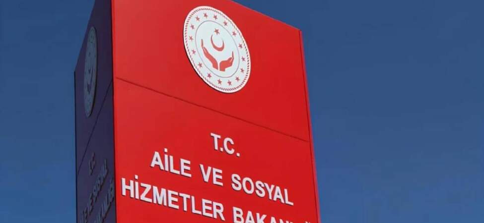 Mülakatsız kamuya atama: Aile Bakanlığı 60 KPSS puanıyla 680 personel alıyor! İşte kadrolar…