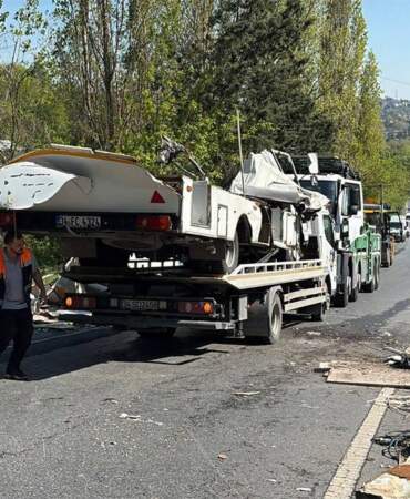 Sarıyer’de feci kaza: Karavan bariyerlere çarptı, sürücü hayatını kaybetti