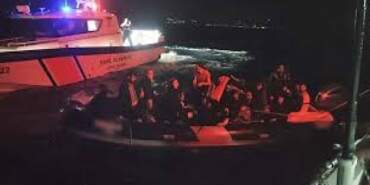 Foça açıklarında göçmen botu faciası: 43 kişi kurtarıldı, 1 çocuk öldü