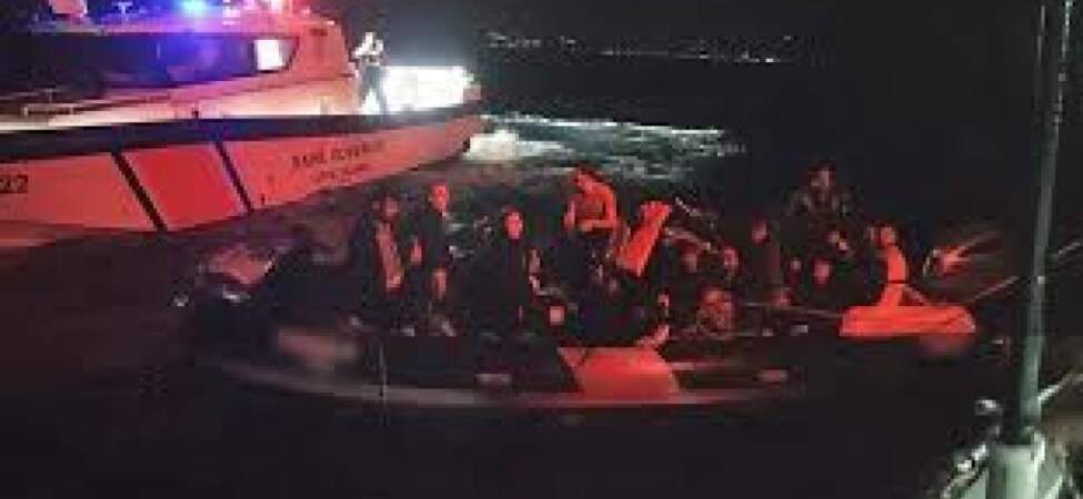 Foça açıklarında göçmen botu faciası: 43 kişi kurtarıldı, 1 çocuk öldü