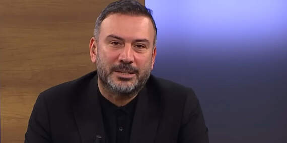 Ertem Şener’den yürek dağlayan itiraf: “Keşke annem sağ olsaydı da ben kanser olsaydım”