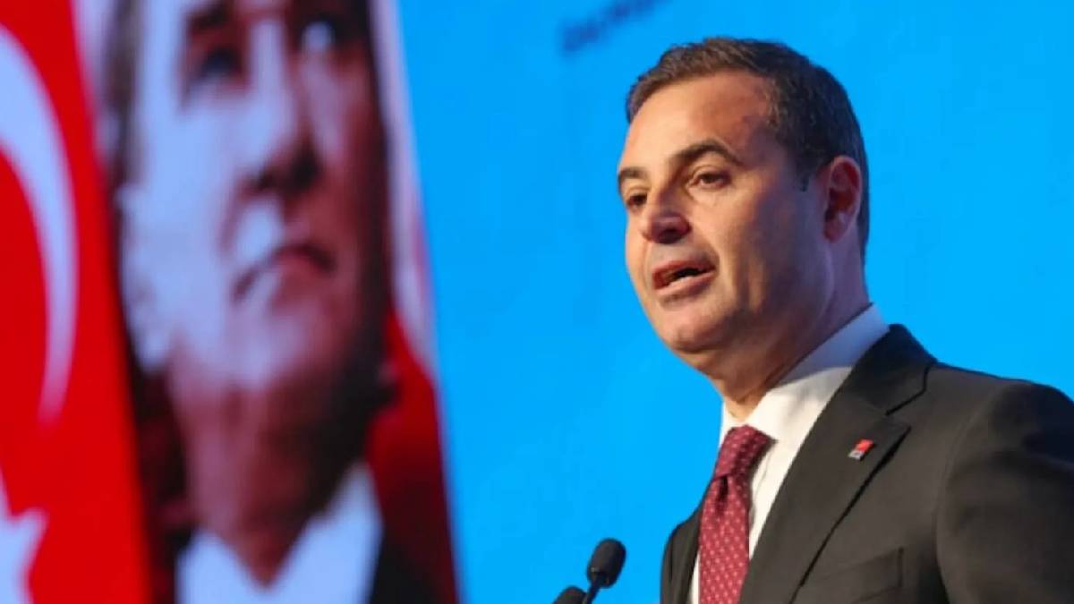 Cumhuriyet Bayramı süslemesi soruşturmalık oldu: Balıkesir Büyükşehir Belediye Başkanı Akın hakkında soruşturma izni