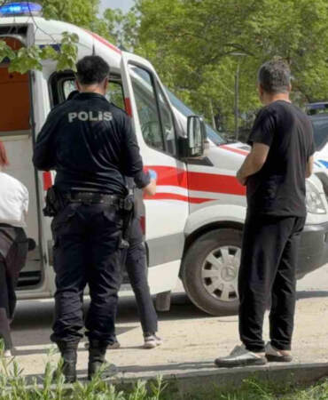 Eskişehir’de bıçaklı ‘erkek arkadaş’ kavgası: 3 kız çocuğu yaralandı