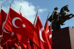 18 Mayıs Pazartesi yarım gün mü, tatil mi? 18-19 Mayıs’ta okullar, bankalar ve noterler açık mı, çalışıyor mu?