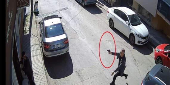 Çocuklarının gözü önünde eşini öldüren cani kocaya haksiz tahrik indirimi! Dehşet anları kamerada