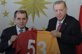 Cumhurbaşkanı Erdoğan’dan Galatasaray’a tebrik telefonu
