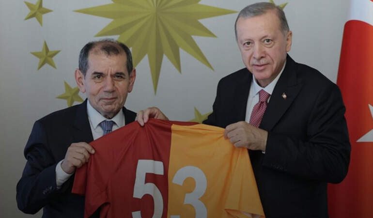Cumhurbaşkanı Erdoğan’dan Galatasaray’a tebrik telefonu