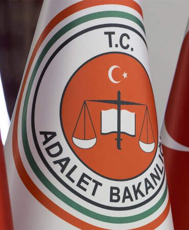 Bakan Gürlek duyurdu: Adalet Bakanlığı 15 bin personel alacak