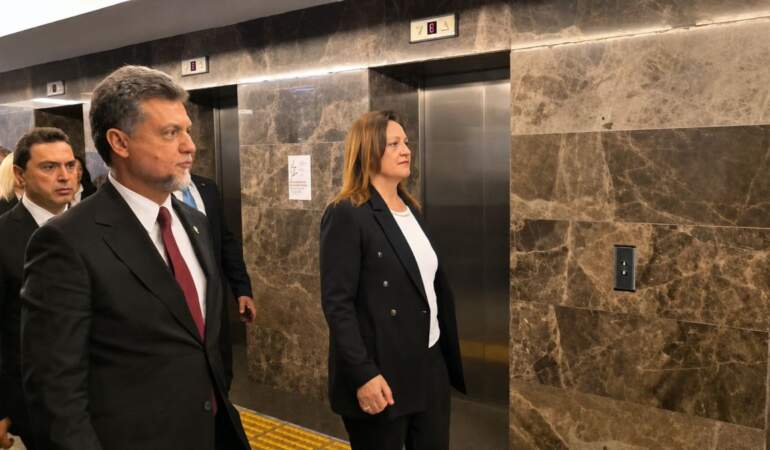 Burcu Köksal AK Parti Genel Merkezi’nde: İşte ilk görüntüler