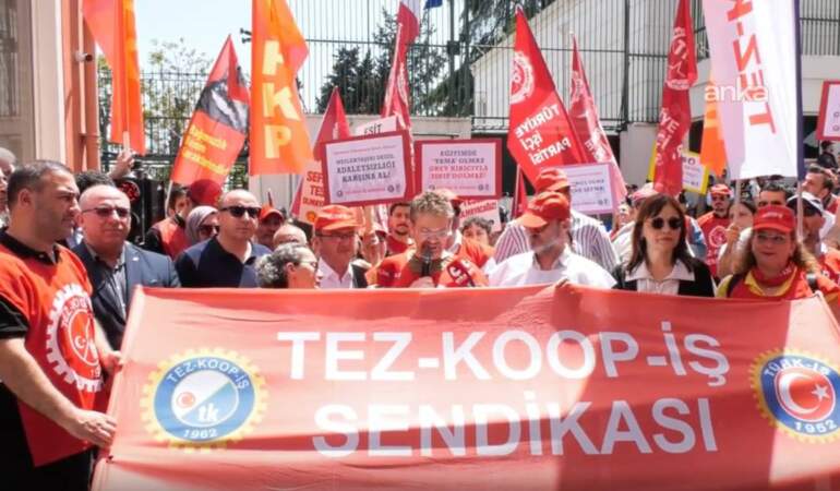 İtalyan Lisesi öğretmenlerinin grevi 100’üncü gününde: Başkonsolosluk önünde toplu sözleşme çağrısı