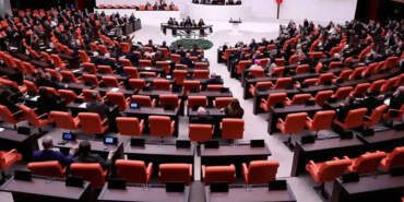 TBMM’de ‘süreç’ oturumu yeter sayı yokluğu nedeniyle kapandı