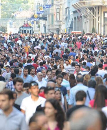 TÜİK nüfusta alarm veren tabloyu açıkladı: Ev genci sayısında rekor artış