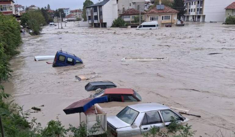 AFAD’dan sel bölgesinde teferruatlı hasar tespit seferberliği