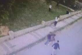 İstanbul’da parktaki kanlı kavga kamerada: 15 yaşındaki çocuğa 17 bıçak darbesi