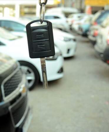 İkinci el otomobilde ‘reel’ düşüş sürüyor: Fiyatlar enflasyonun gerisinde kaldı
