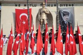Yarın okullar tatil mi, yoklama alınır mı? MEB 19 Mayıs öncesi kararını netleştirdi!