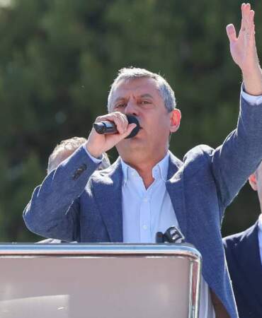 Özel’den İmamoğlu açıklaması: Bırakmayabilirler; onun yerine adaylarımız olabilir