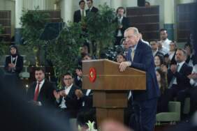 Erdoğan gençler ve milli sporcularla bir araya geldi: Sosyal medya en büyük sorun