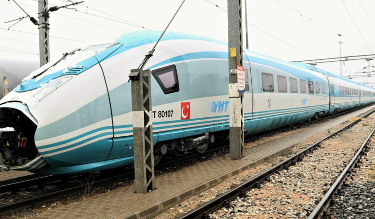 9 Kişinin Öldüğü Ankara’daki Yüksek Hızlı Tren Faciasında Rapor Bilmecesi