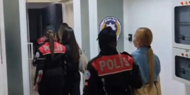 Ankara’da Usulsüz Çalıştırıldığı Belirlenen 47 Yabancı Uyruklu Kadın Sınır Dışı Edildi! 29 Gözaltı