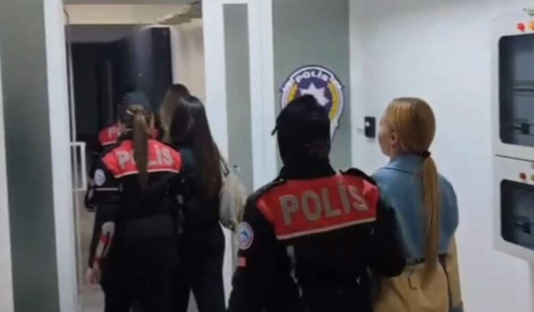 Ankara’da Usulsüz Çalıştırıldığı Belirlenen 47 Yabancı Uyruklu Kadın Sınır Dışı Edildi! 29 Gözaltı