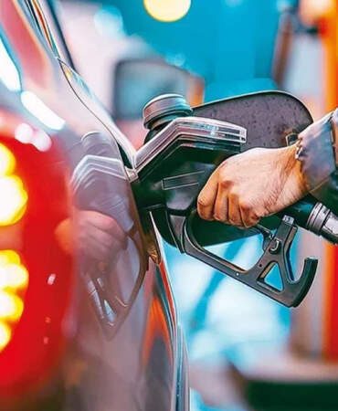 Araç Sahipleri Dikkat: Savaşın Etkisi Pompaya Yansıdı! Akaryakıta Zam Geliyor