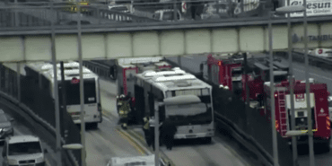 Avcılar’da Metrobüs Yangını: Seferlerde Aksama Yaşanıyor