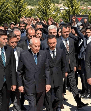Bahçeli’den ‘Bir Ölsek de Bin Dirileceğiz’ Mesajı