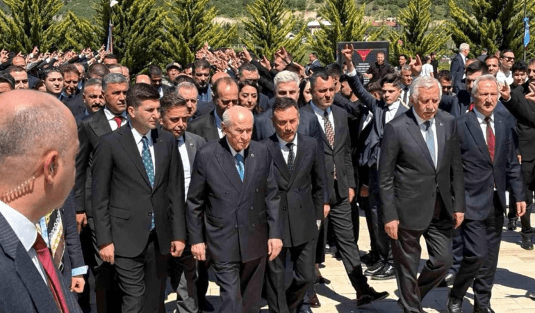 Bahçeli’den ‘Bir Ölsek de Bin Dirileceğiz’ Mesajı