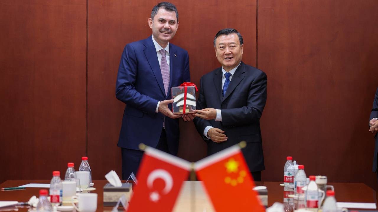 Bakan Kurum, Çin’in Konut ve Kentsel-Kırsal Kalkınma Bakanı İle Bir Araya Geldi