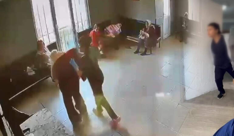 Beylikdüzü’nde 2 Hastayı Darbedip Yüzüne Tüküren Bakımevi Çalışanı Tutuklandı