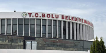 Bolu Belediyesi’nde 5. Dalga Operasyonu: Kritik Birimlerdeki Evraklar Mercek Altında
