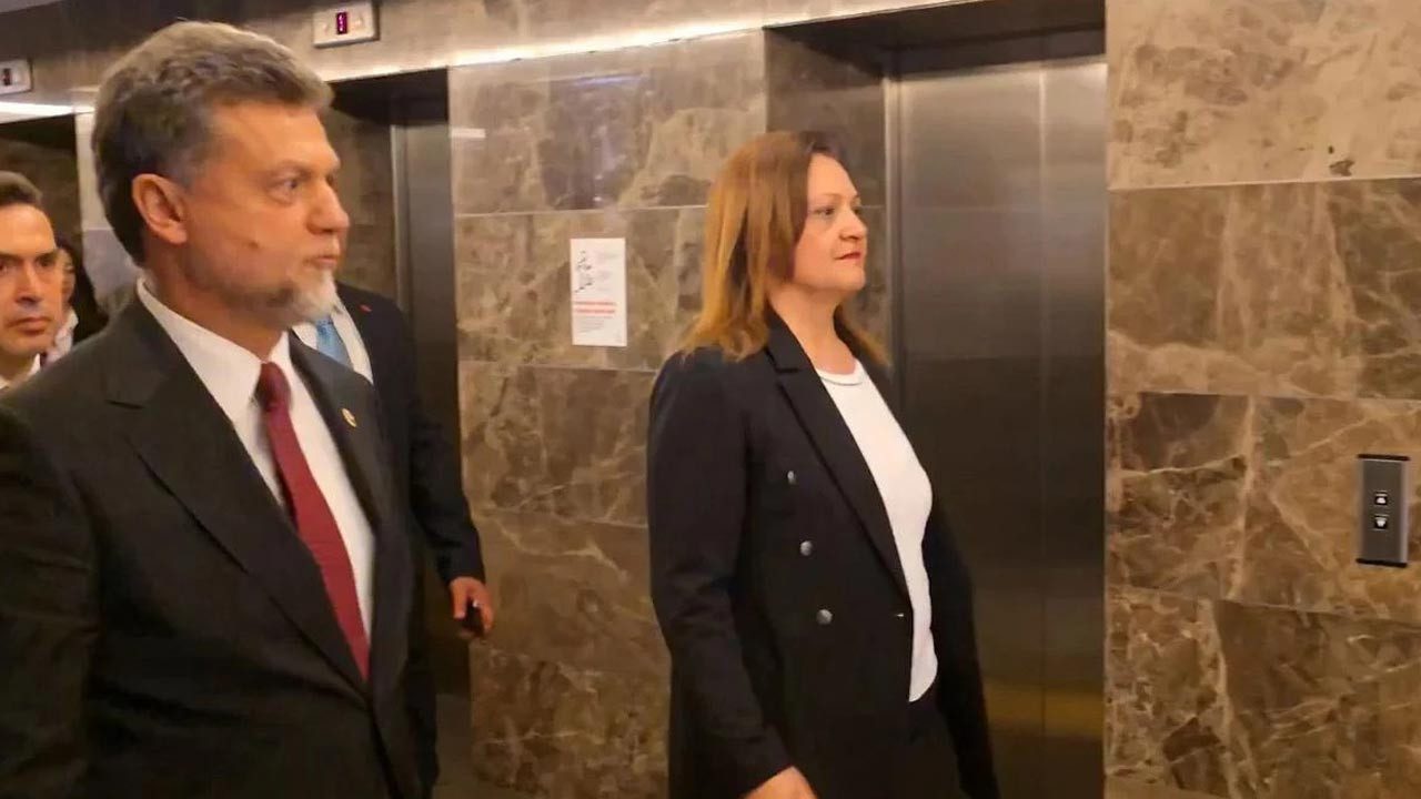 Burcu Köksal AK Parti Genel Merkezi’nde