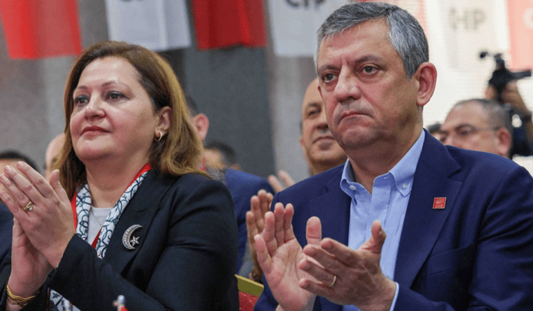 Burcu Köksal’dan Çarpıcı Açıklama: ‘Özgür Özel Burnumdan Getirdi’