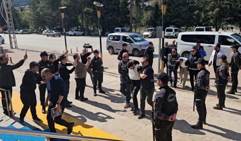 Burdur’da Kübra’yı Vahşice Öldüren 2 Şüpheli Tutuklandı