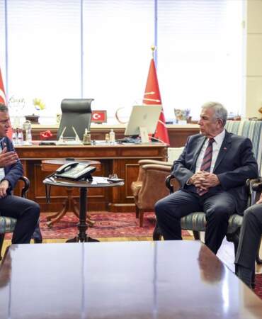 CHP’li Başkanlardan Olağanüstü Kurultay Çağrısı