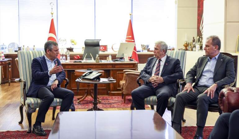 CHP’li Başkanlardan Olağanüstü Kurultay Çağrısı