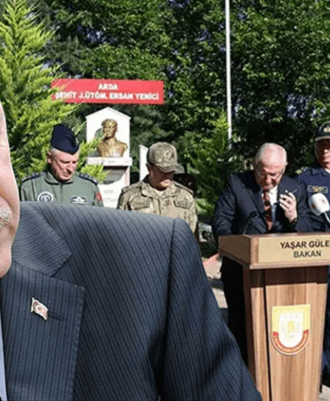 Cumhurbaşkanı Erdoğan ‘Hudut Kartalları’yla Bayramlaştı: ‘Dünyaya Güven Veren Ülkeyiz’