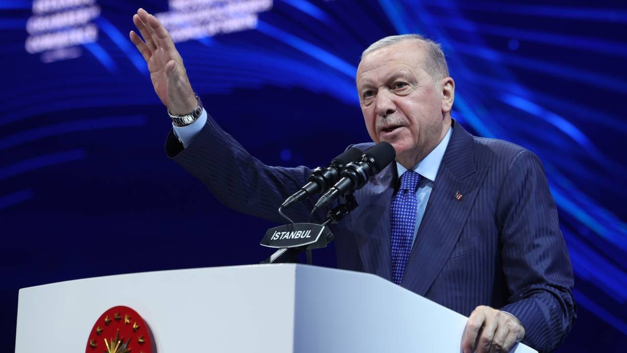 Cumhurbaşkanı Erdoğan’dan Önemli Açıklamalar: ‘Yeni Anayasa Siyasetin Boynunun Borcu’