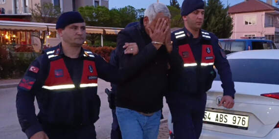 Denizli’de Mide Bulandıran Olay: Öğrencileri Taciz Eden Bakkal Tutuklandı