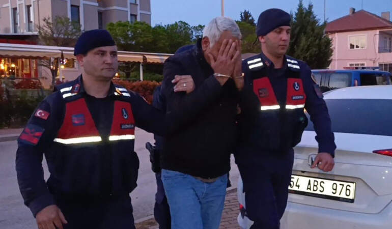Denizli’de Mide Bulandıran Olay: Öğrencileri Taciz Eden Bakkal Tutuklandı