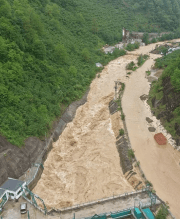 Giresun’u Sağanak Vurdu! Dereler Taştı, Yol Kapandı