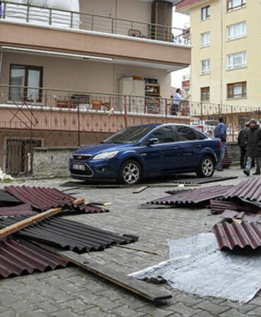 Güneydoğu’da Fırtınanın Yaraları Sarılıyor: Bakanlıktan 150 Milyon Liralık Acil Destek